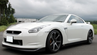 HKS GT570 Nissan GT-R Makes 559 HP... At The Wheels